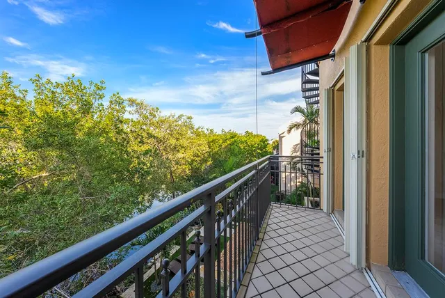 $6,900 | 6204 Paradise Point Drive, Palmetto Bay, FL 33157