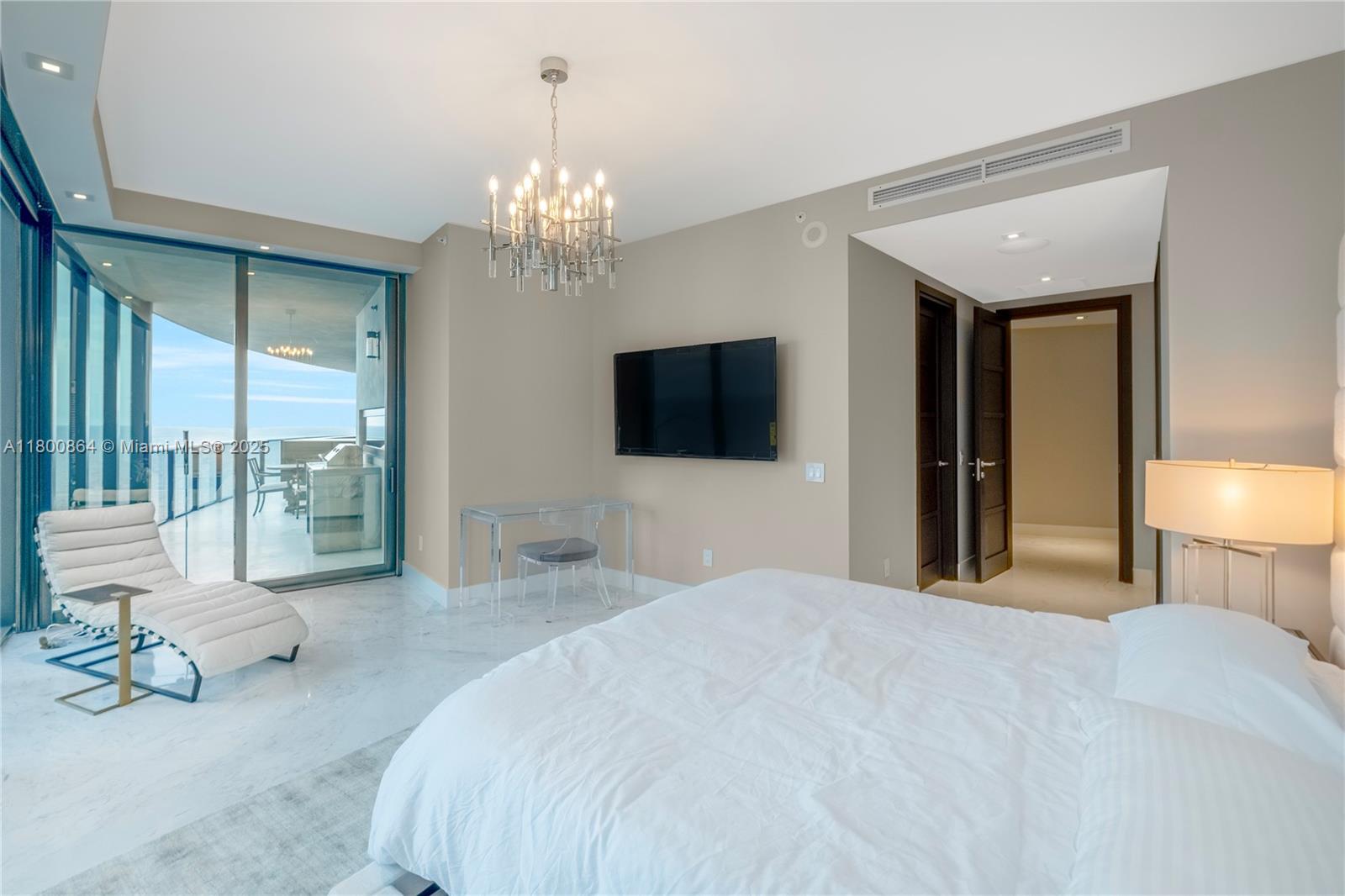 18555 Collins Avenue, Unit 1505 Sunny Isles Beach, FL 33160 - Photo 12 of 69