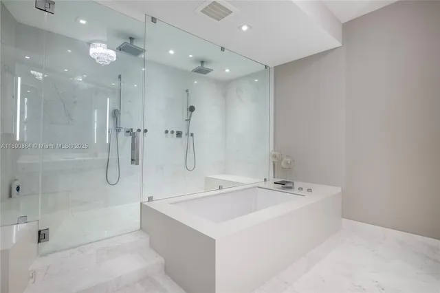 $4,635,000 | 18555 Collins Avenue, Unit 1505, Sunny Isles Beach, FL 33160