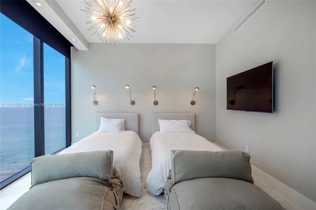 $4,635,000 | 18555 Collins Avenue, Unit 1505, Sunny Isles Beach, FL 33160