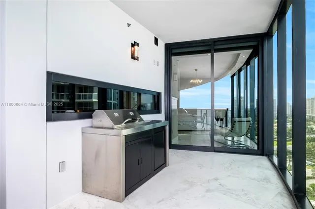 $4,635,000 | 18555 Collins Avenue, Unit 1505, Sunny Isles Beach, FL 33160