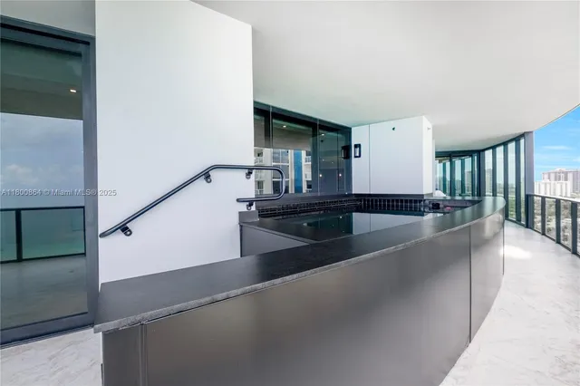 $4,635,000 | 18555 Collins Avenue, Unit 1505, Sunny Isles Beach, FL 33160