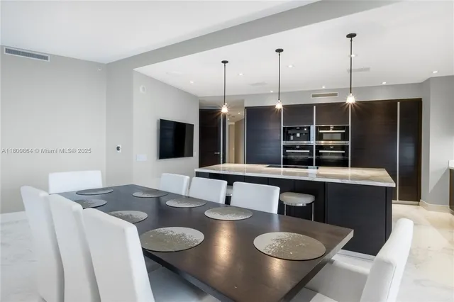 $4,635,000 | 18555 Collins Avenue, Unit 1505, Sunny Isles Beach, FL 33160