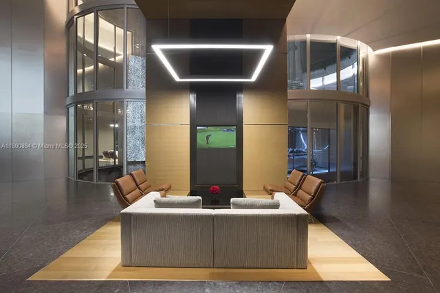 $4,635,000 | 18555 Collins Avenue, Unit 1505, Sunny Isles Beach, FL 33160