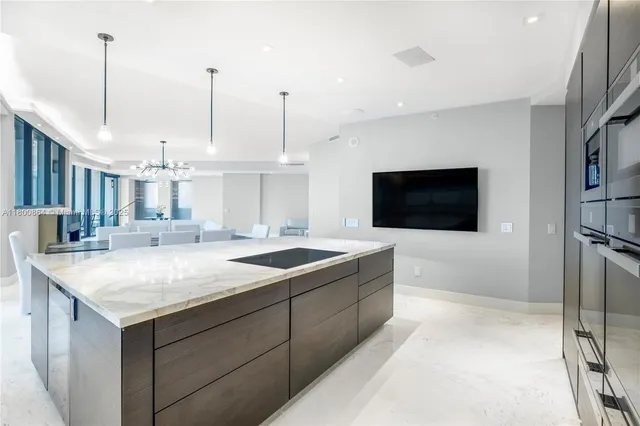 $4,635,000 | 18555 Collins Avenue, Unit 1505, Sunny Isles Beach, FL 33160