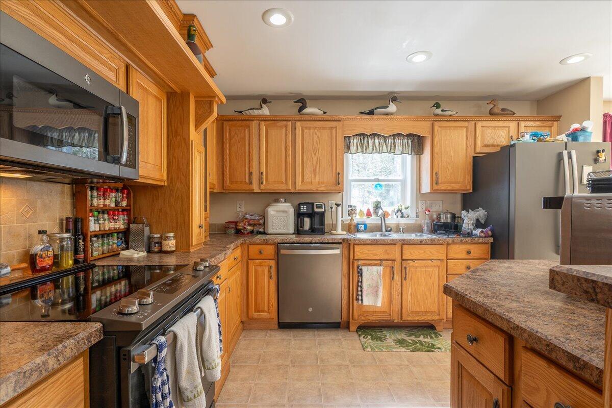 407 Waldoboro Road Friendship, ME 04547 - Photo 5 of 64 39-407 Waldoboro Rd-39