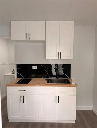 $1,500 | 2254 Northwest 102nd Street, Unit C, Miami, FL 33147