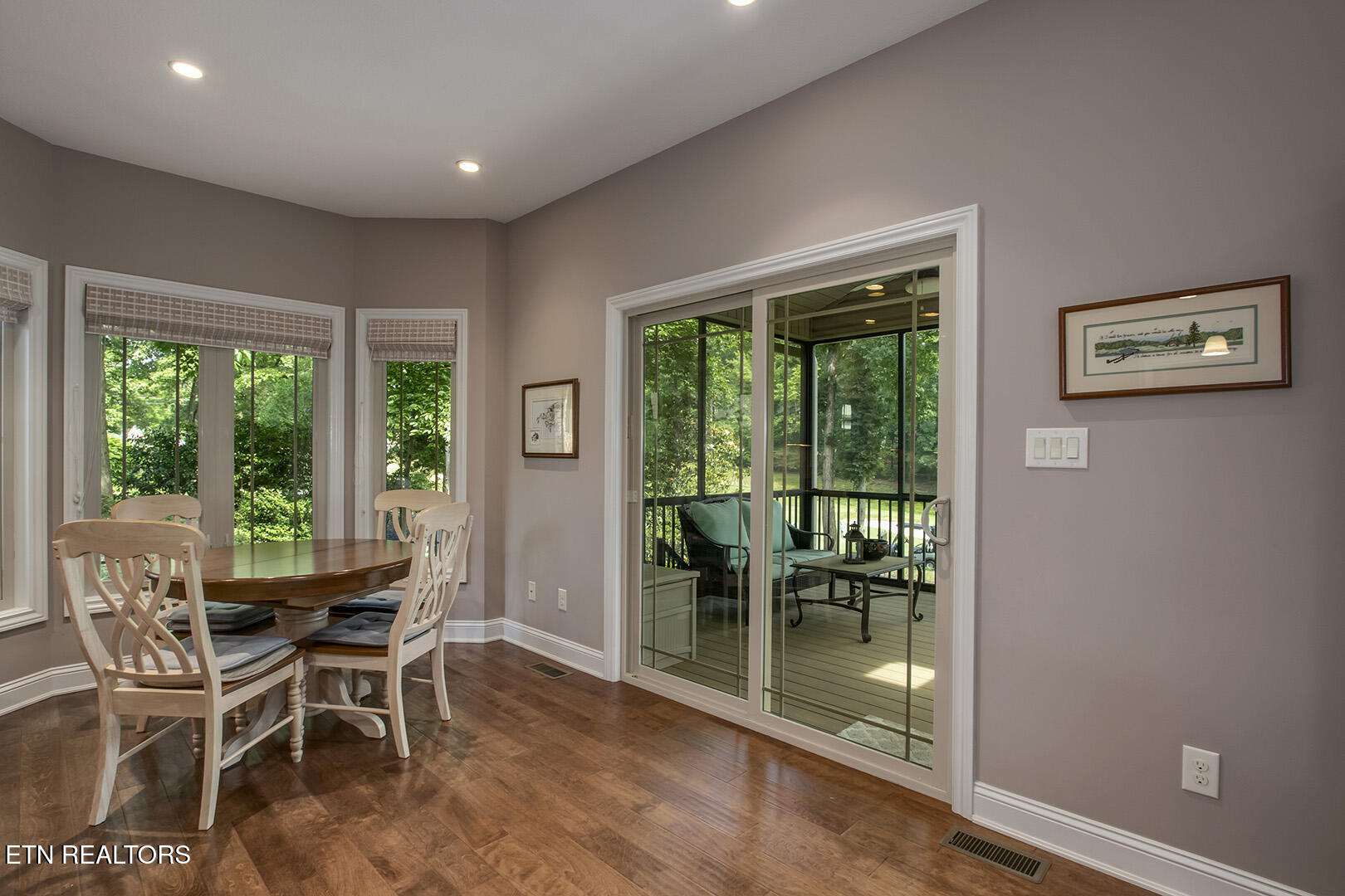 118 Daleyuhski Way Loudon, TN 37774 - Photo 12 of 60 12_118 Daleyuhski Trace_Breakfast02-Scre