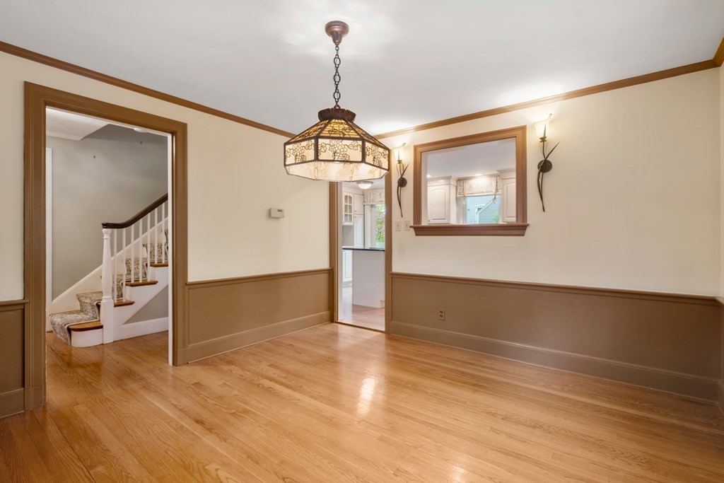 2 Alba Road Wellesley, MA 02481 - Photo 13 of 26