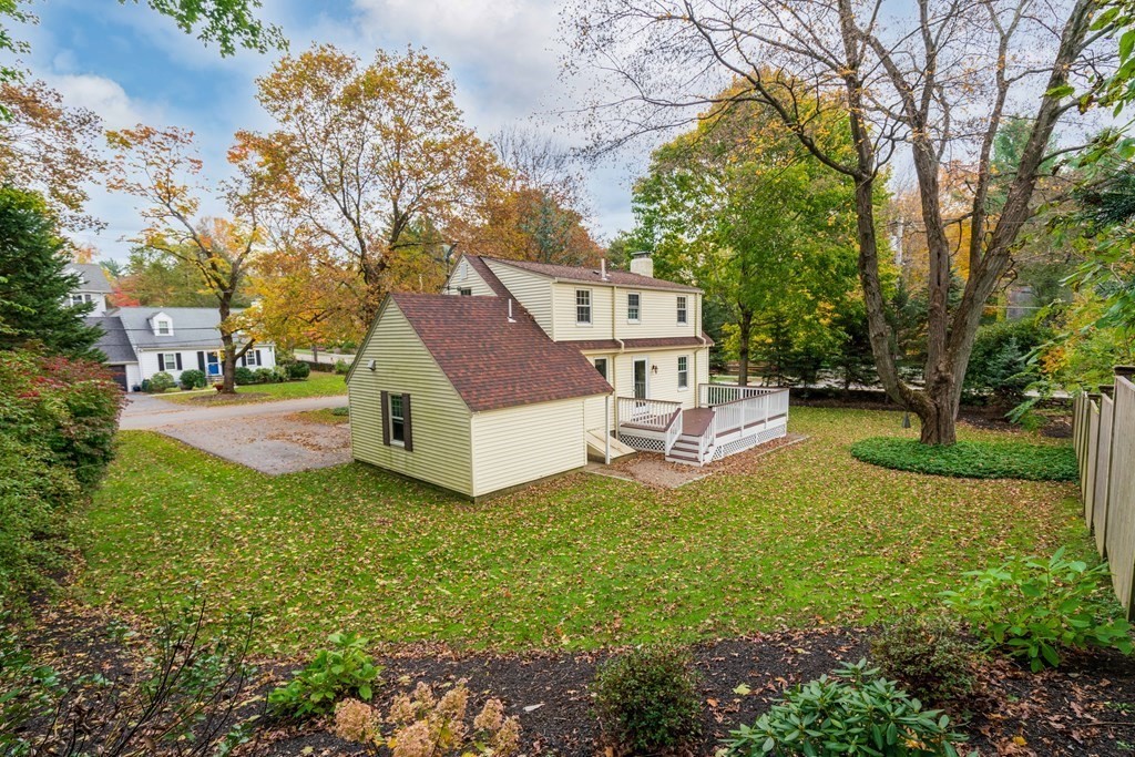 2 Alba Road Wellesley, MA 02481 - Photo 3 of 26