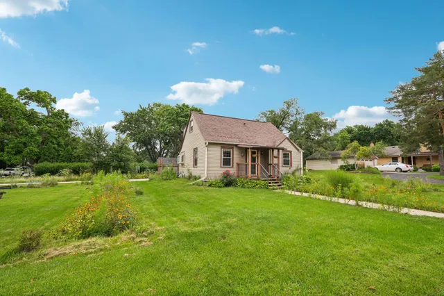 $289,900 | 10526 West Congress Street, Wauwatosa, WI 53225