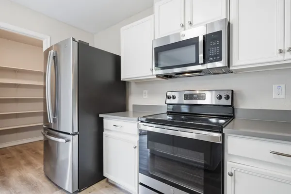 $1,500 | 1231 Range Finder, San Antonio, TX 78245