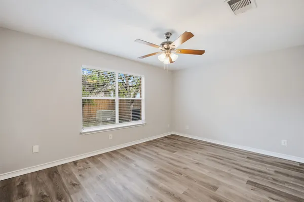 $1,500 | 1231 Range Finder, San Antonio, TX 78245