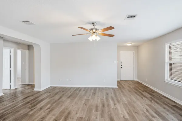 $1,500 | 1231 Range Finder, San Antonio, TX 78245