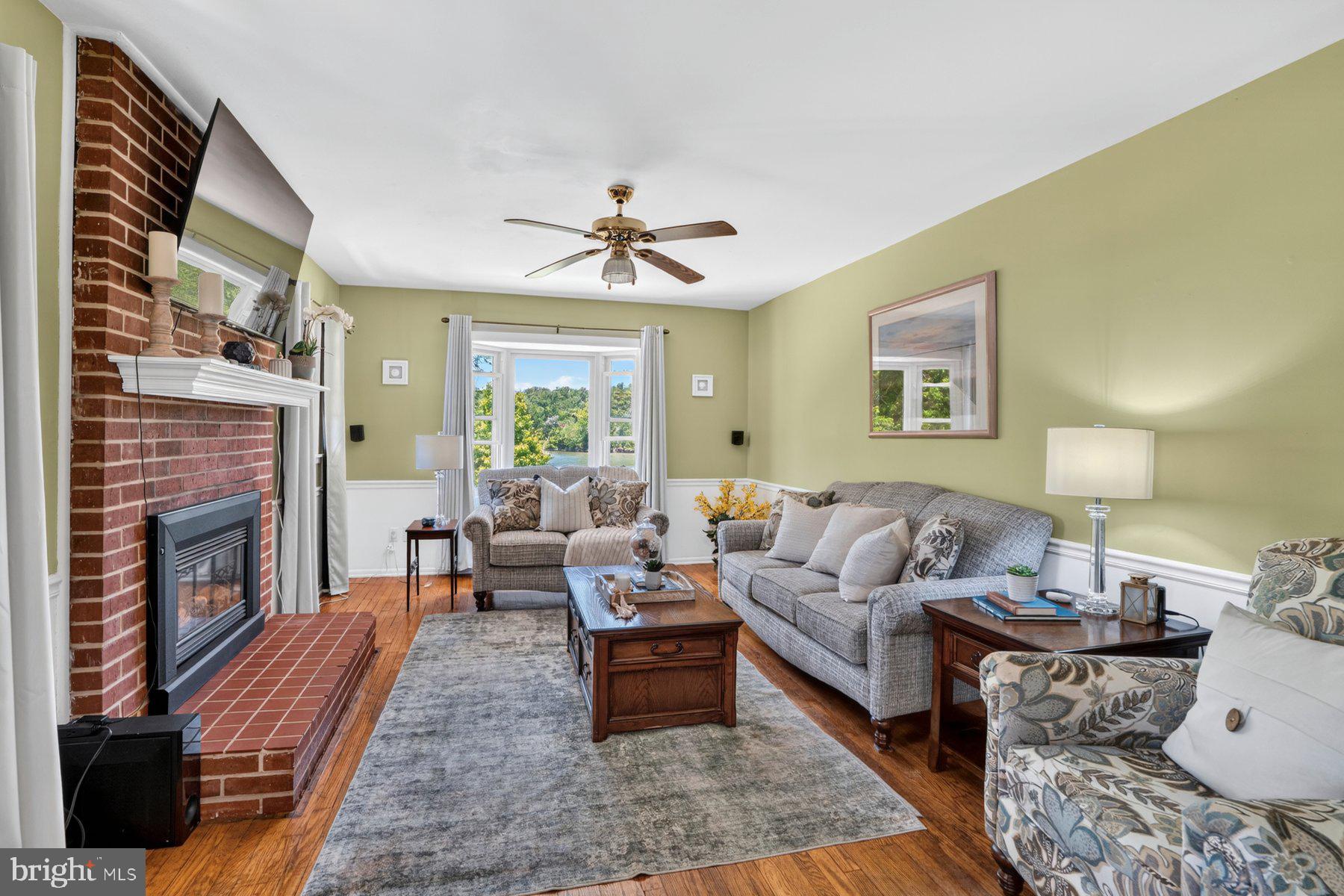 1518 Ridgely Drive Edgewater, MD 21037 - Photo 21 of 56 Family Room