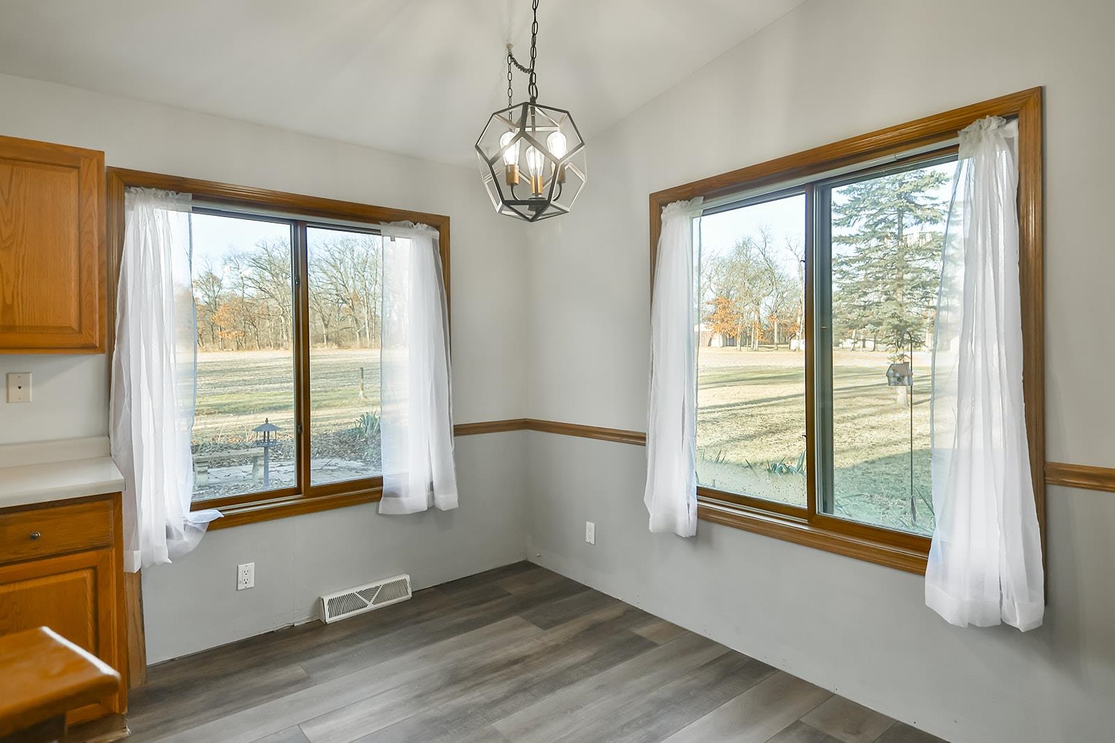 4415 South Chana Road Chana, IL 61015 - Photo 11 of 36