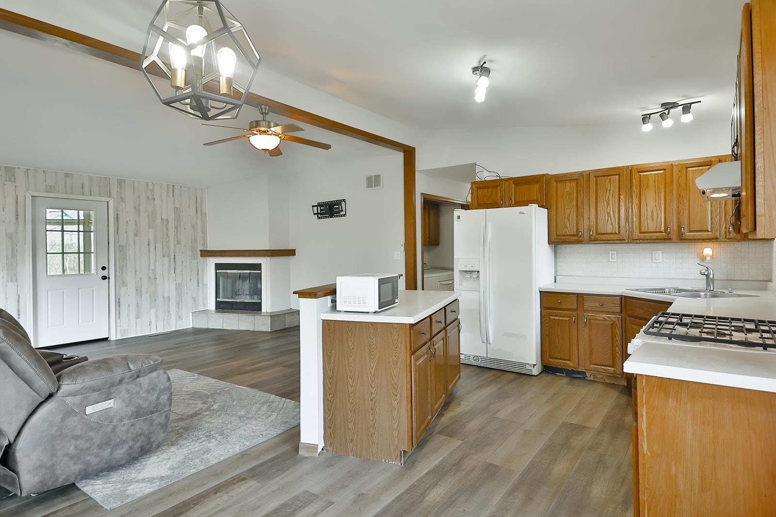 4415 South Chana Road Chana, IL 61015 - Photo 13 of 36