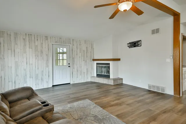 $349,900 | 4415 South Chana Road, Chana, IL 61015