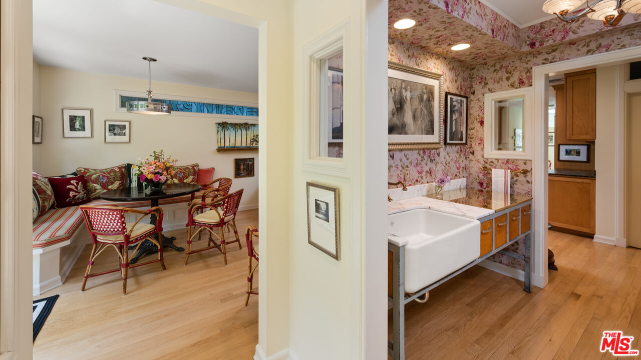 810 Foothill Road Beverly Hills, CA 90210 - Photo 6 of 21