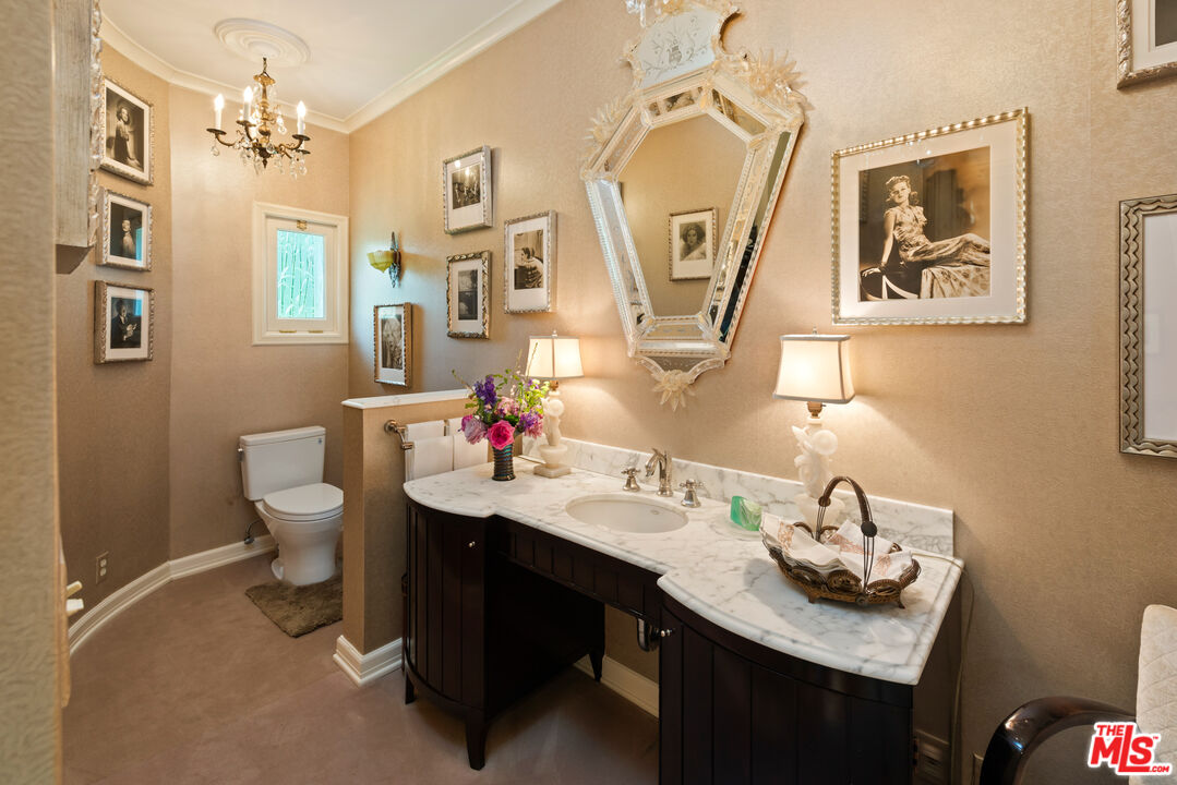 810 Foothill Road Beverly Hills, CA 90210 - Photo 8 of 21