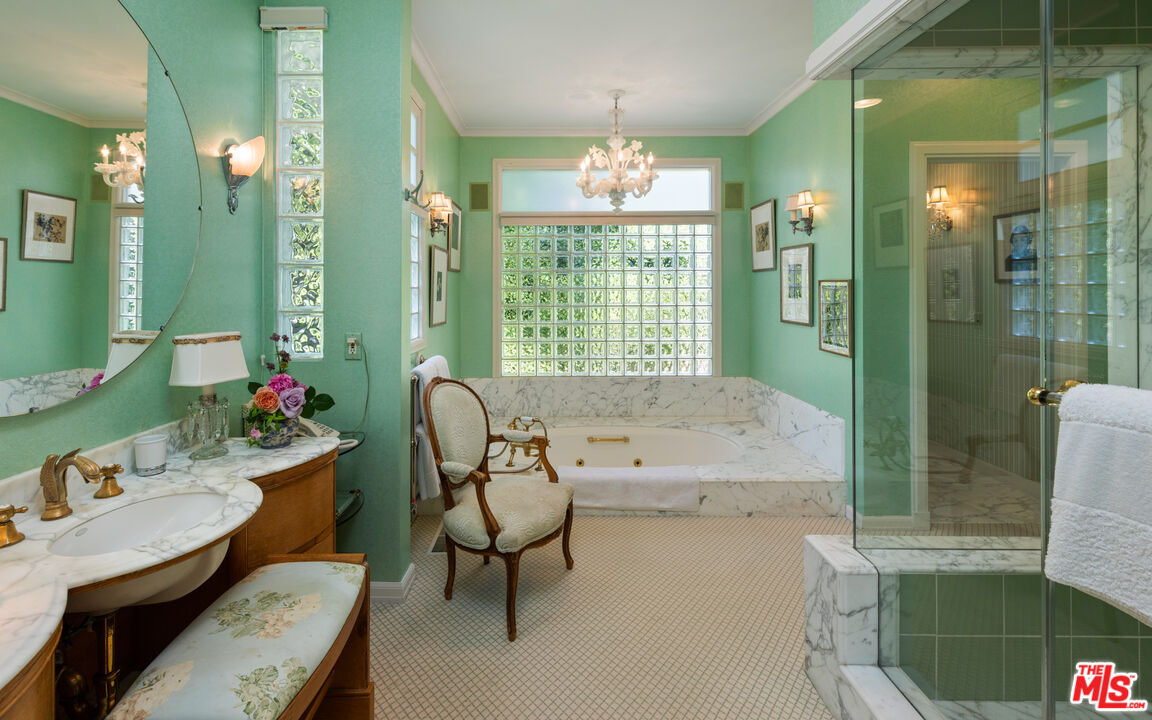 810 Foothill Road Beverly Hills, CA 90210 - Photo 10 of 21