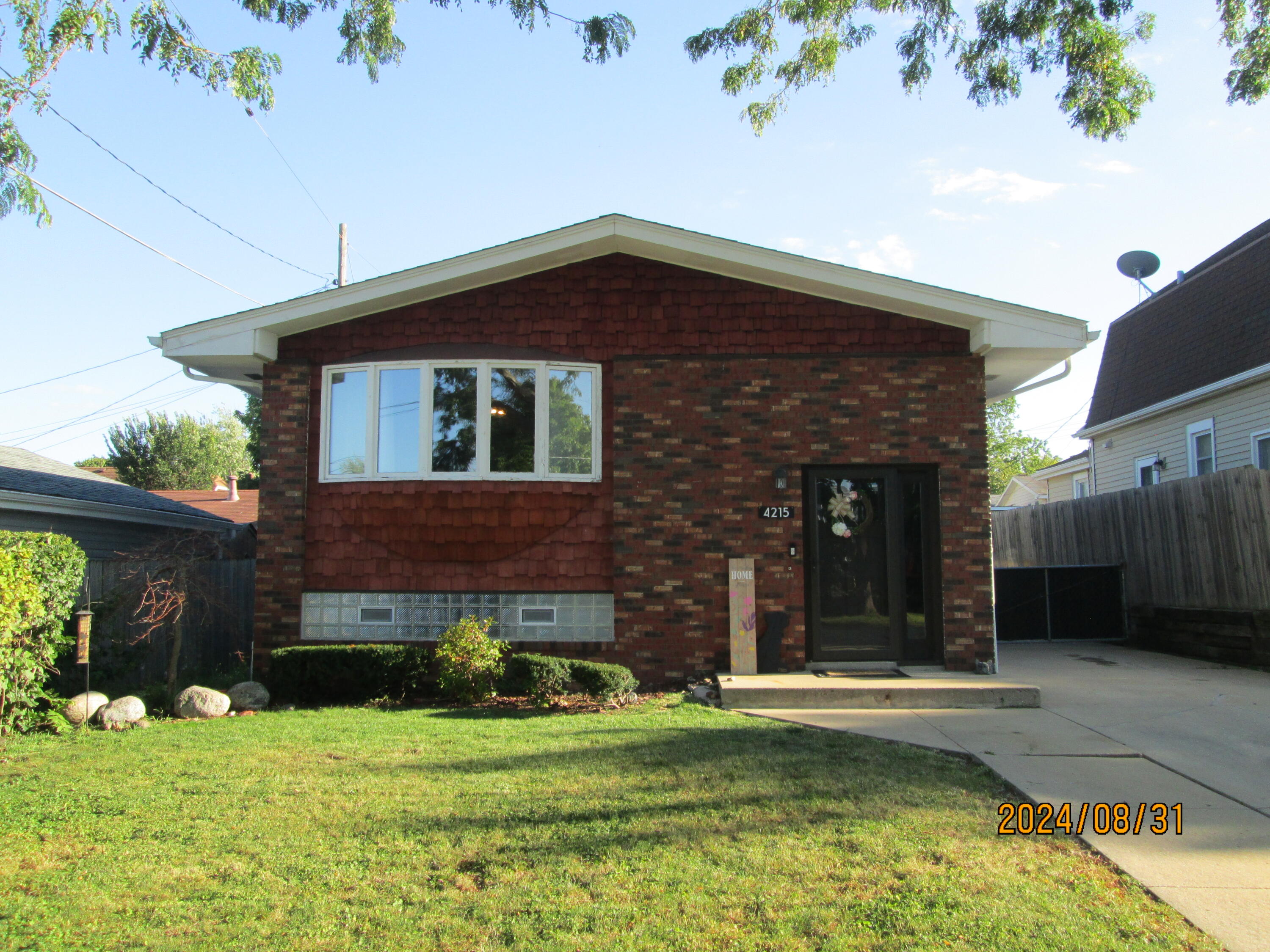 4215 20th Street Racine, WI 53405 - Photo 1 of 1 IMG_2552