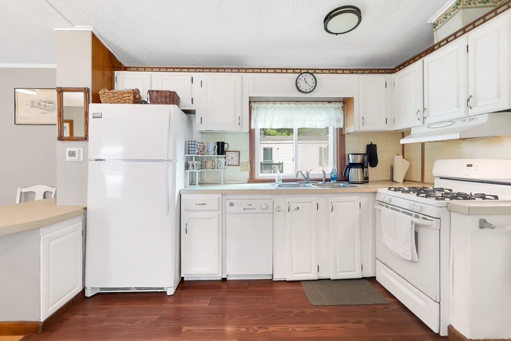 2 Wendy Way Merrimac, MA 01860 - Photo 11 of 23