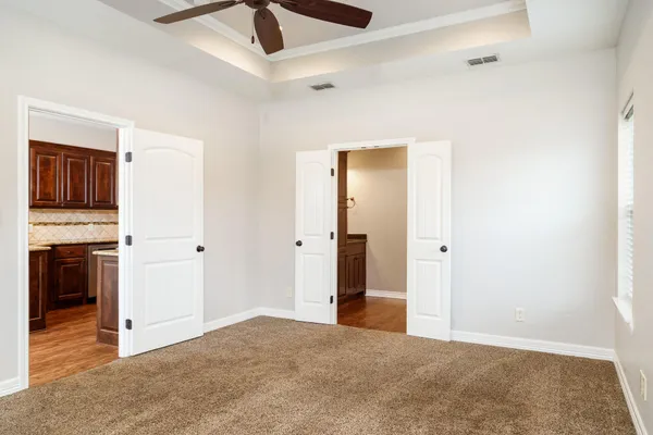 $385,000 | 124 Lakeway Lane, Longview, TX 75604