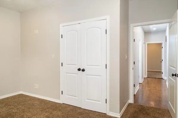 $385,000 | 124 Lakeway Lane, Longview, TX 75604