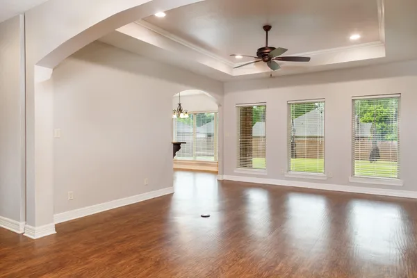 $385,000 | 124 Lakeway Lane, Longview, TX 75604