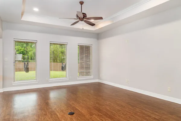 $385,000 | 124 Lakeway Lane, Longview, TX 75604