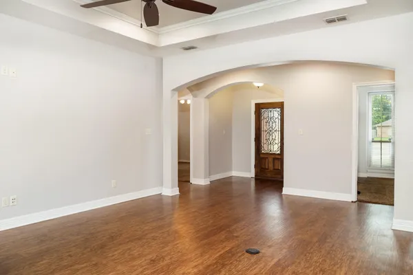 $385,000 | 124 Lakeway Lane, Longview, TX 75604