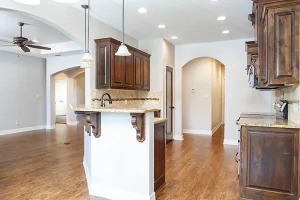 $385,000 | 124 Lakeway Lane, Longview, TX 75604