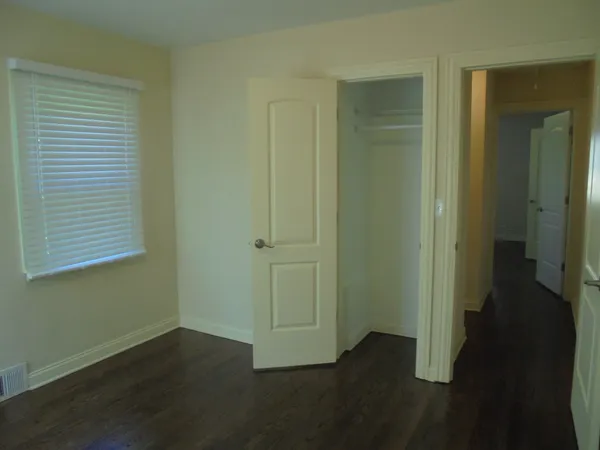 $3,125 | 408 West Sunset Road, Mount Prospect, IL 60056