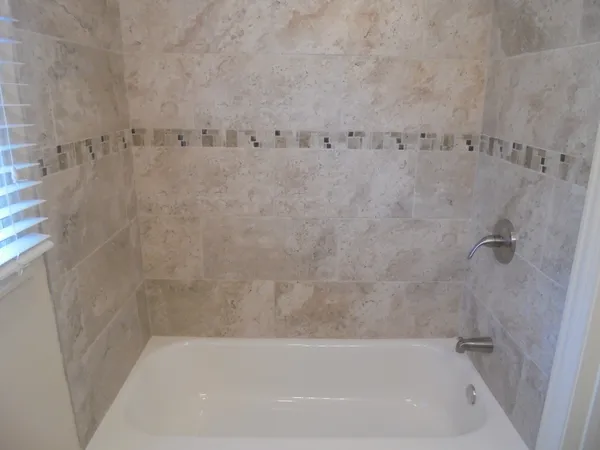 $3,125 | 408 West Sunset Road, Mount Prospect, IL 60056