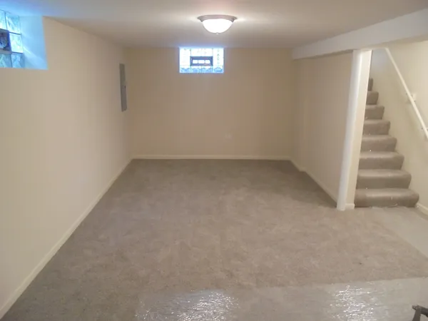 $3,125 | 408 West Sunset Road, Mount Prospect, IL 60056