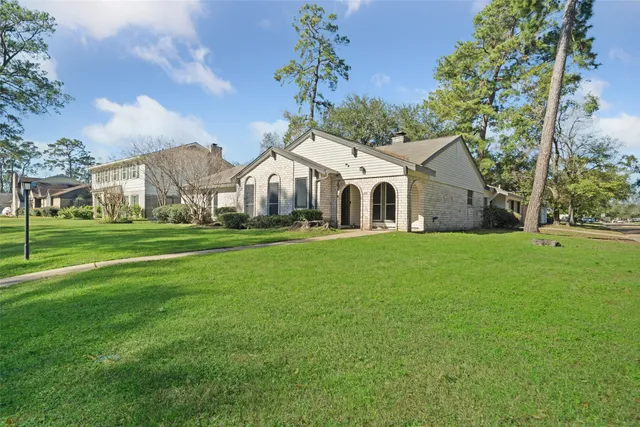 $293,900 | 202 Black Forest Drive, Spring, TX 77388
