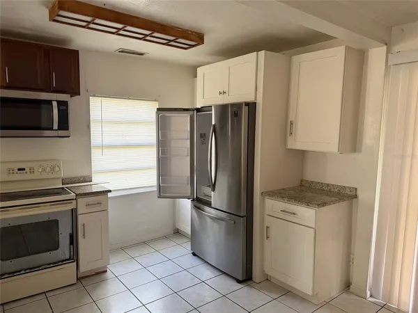 $298,900 | 636 South Park Avenue, Winter Garden, FL 34787