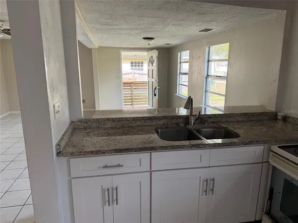 $298,900 | 636 South Park Avenue, Winter Garden, FL 34787