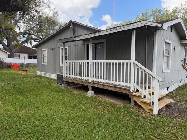 $298,900 | 636 South Park Avenue, Winter Garden, FL 34787