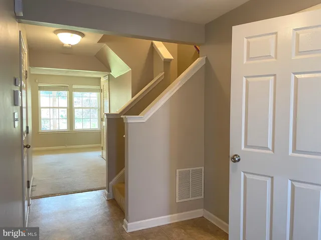 a view of an entryway of the house
