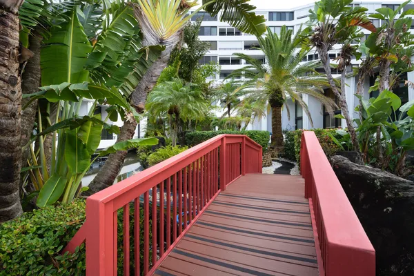 $6,000 | 3589 South Ocean Boulevard, Unit 801, South Palm Beach, FL 33480