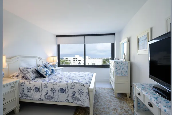 $6,000 | 3589 South Ocean Boulevard, Unit 801, South Palm Beach, FL 33480