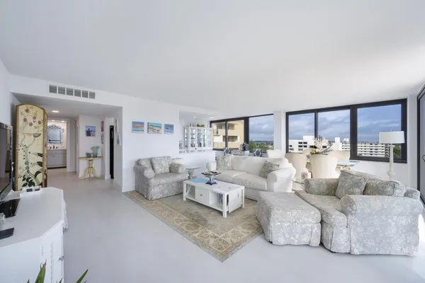 $6,000 | 3589 South Ocean Boulevard, Unit 801, South Palm Beach, FL 33480