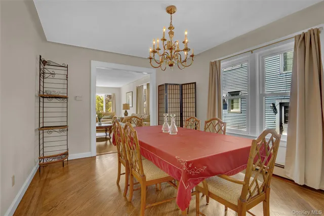 $749,999 | 57 Munro Boulevard, Valley Stream, NY 11581