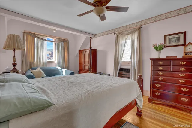 $749,999 | 57 Munro Boulevard, Valley Stream, NY 11581