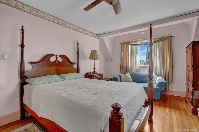 $749,999 | 57 Munro Boulevard, Valley Stream, NY 11581