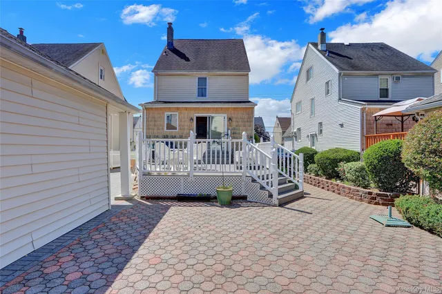 $749,999 | 57 Munro Boulevard, Valley Stream, NY 11581