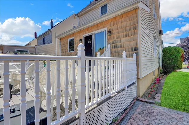 $749,999 | 57 Munro Boulevard, Valley Stream, NY 11581