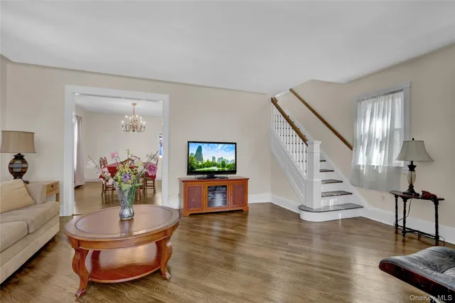 $749,999 | 57 Munro Boulevard, Valley Stream, NY 11581